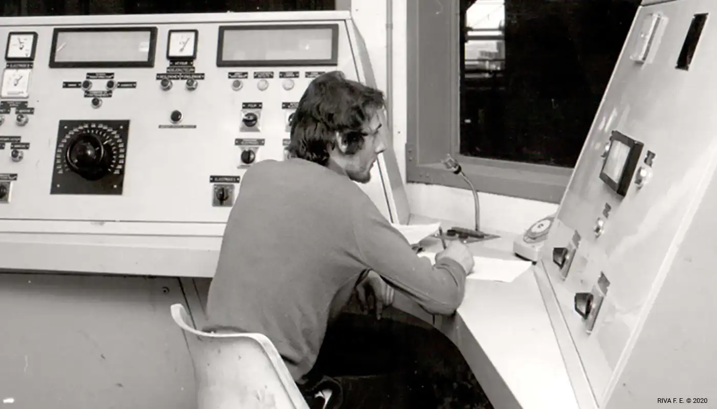 Riva Acier - history