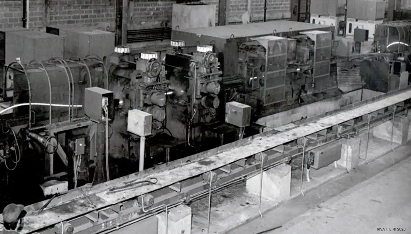 Riva Acier - history